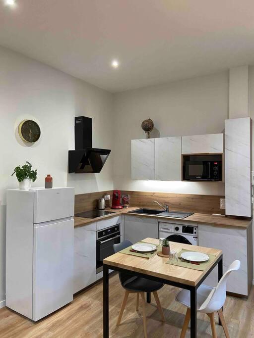 Logement Entier-Clim-100%Equipe-Hypercentre-Balcon Брив ла Гайард Екстериор снимка
